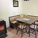 Maierhofer *